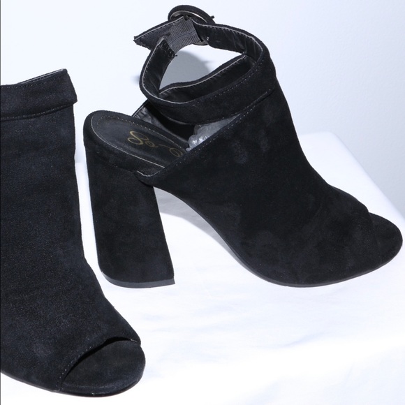 So Me Velma Black Suede Peep Toe Booties Women’s 5.5 Chunky Heel Ankle Shoes - Picture 3 of 12